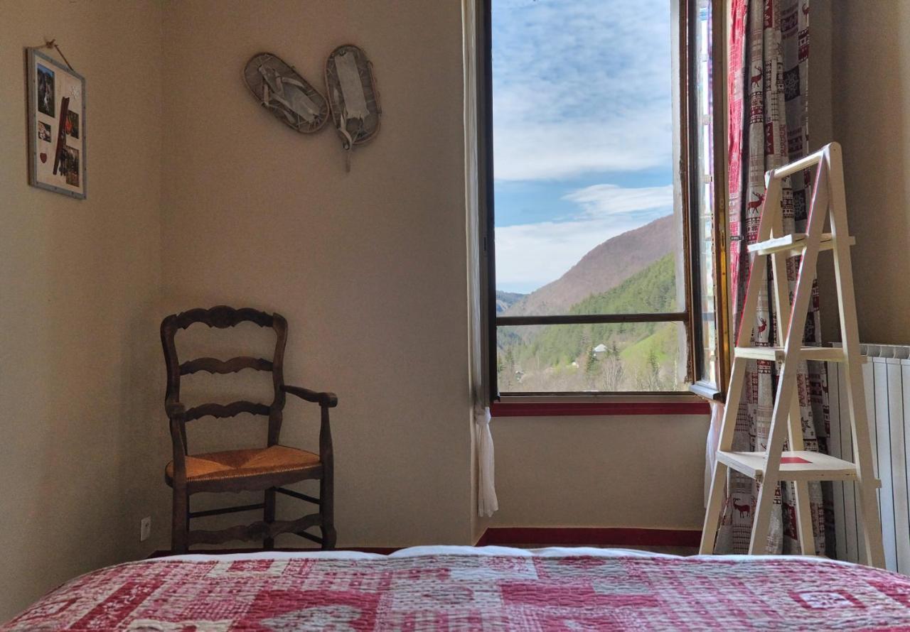 Au Diapason Chambres et Table d'hôtes Montagne Auzet Exterior foto